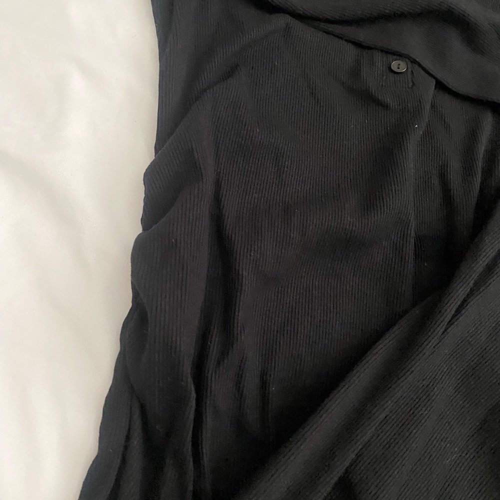 Old Navy Black Maternity Top - Picture 2 of 3